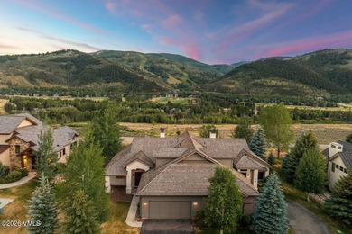 Welcome to an exceptional mountain retreat in Singletree, where - photo 32