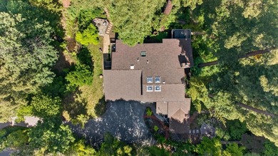 Tucked away from Vine Hill Road in the Happy Valley School - photo 2