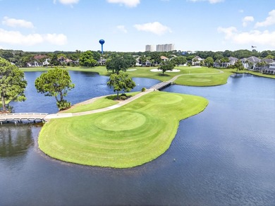 Luxury 4BR/4BA golf course home with lake views in the gated - photo 11
