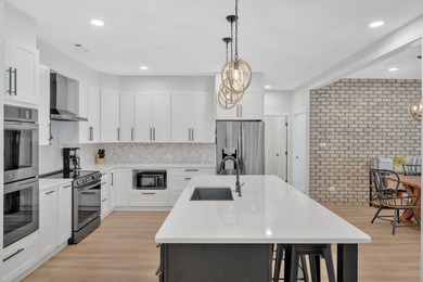 Stunning 2023 Four-Bedroom Property with Exceptional Amenities - photo 11