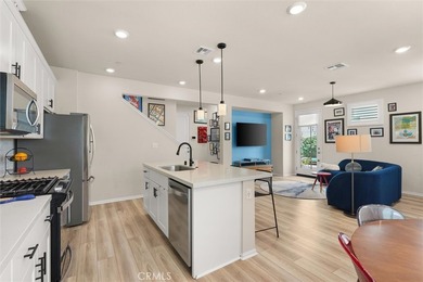 Welcome to 112 Homestead Rd, a beautifully upgraded paired home - photo 11