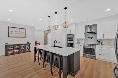 Stunning 2023 Four-Bedroom Property with Exceptional Amenities - photo 15