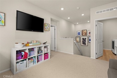 Welcome to 112 Homestead Rd, a beautifully upgraded paired home - photo 18