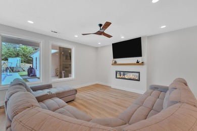 Stunning 2023 Four-Bedroom Property with Exceptional Amenities - photo 20