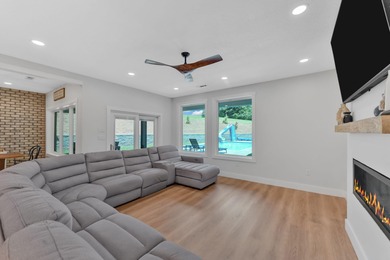 Stunning 2023 Four-Bedroom Property with Exceptional Amenities - photo 21