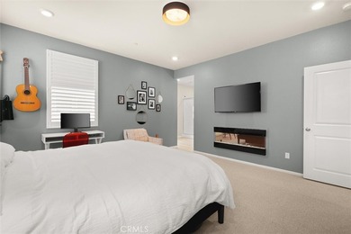 Welcome to 112 Homestead Rd, a beautifully upgraded paired home - photo 21