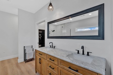 Stunning 2023 Four-Bedroom Property with Exceptional Amenities - photo 30
