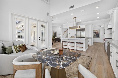 Luxury 4BR/4BA golf course home with lake views in the gated - photo 33