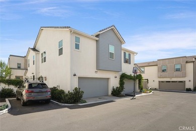 Welcome to 112 Homestead Rd, a beautifully upgraded paired home - photo 34