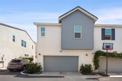 Welcome to 112 Homestead Rd, a beautifully upgraded paired home - photo 35