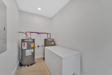 Stunning 2023 Four-Bedroom Property with Exceptional Amenities - photo 37