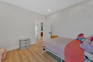 Stunning 2023 Four-Bedroom Property with Exceptional Amenities - photo 45