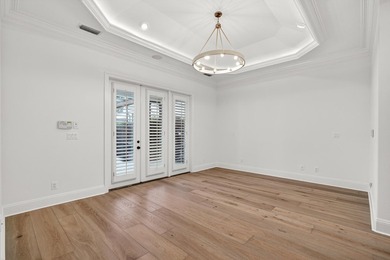 Luxury 4BR/4BA golf course home with lake views in the gated - photo 50