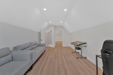 Stunning 2023 Four-Bedroom Property with Exceptional Amenities - photo 51