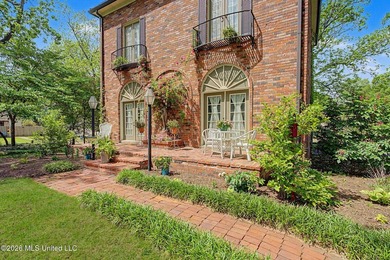 1930s Historic Estate on 1.64 +/- Acres - Character, Space & - photo 4