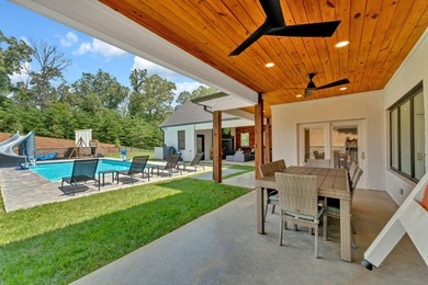 Stunning 2023 Four-Bedroom Property with Exceptional Amenities - photo 57