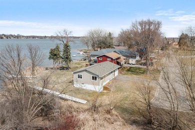PLEASANT LAKE! Don't miss this rare opportunity to own 62 feet - photo 4
