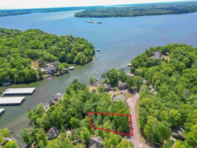 Pickwick Lake Lot For Sale in Savannah Tennessee