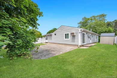 Welcome to this beautifully maintained 3-bedroom, 1-bath ranch - photo 21