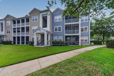 Deerwood Lake Condo Sale Pending in Jacksonville Florida