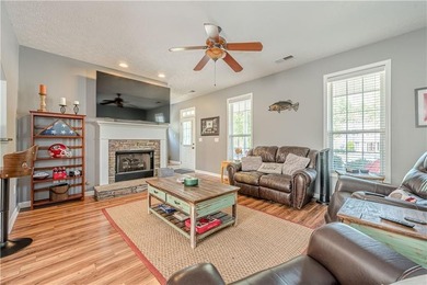 Charming Cottage Style 3 bedroom 2 1/2 Bath home with a detached - photo 7