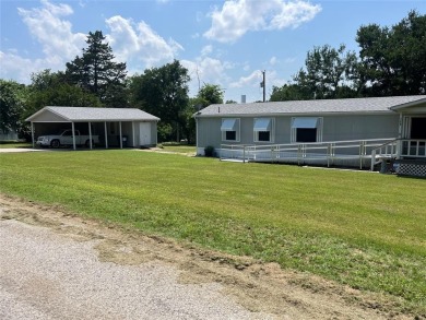 Lake Home For Sale in Pottsboro, Texas