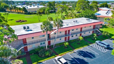 Beautifully maintained 2-bedroom, 1-bath condo offering comfort - photo 2