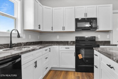 Great new construction underway in Rutledge! This 3 bedroom, 2 - photo 13