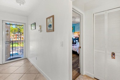 Beautifully maintained 2-bedroom, 1-bath condo offering comfort - photo 4