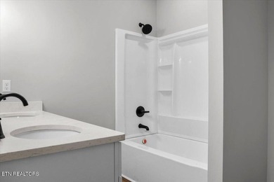 Great new construction underway in Rutledge! This 3 bedroom, 2 - photo 18