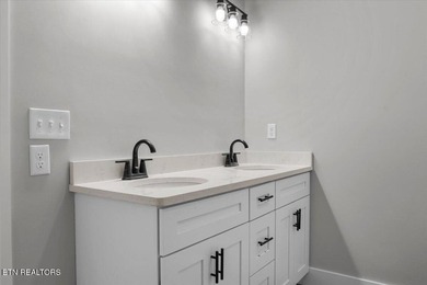 Great new construction underway in Rutledge! This 3 bedroom, 2 - photo 19