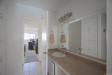 Welcome to this beautiful 2-bedroom, 1-bath condo in the - photo 19