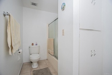 Welcome to this beautiful 2-bedroom, 1-bath condo in the - photo 20