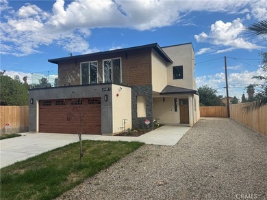 Lake Home For Sale in Lake Elsinore, California