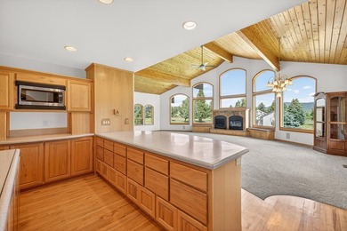 Quality-Built Mountain Retreat on Meadow Creek Golf Course - photo 11