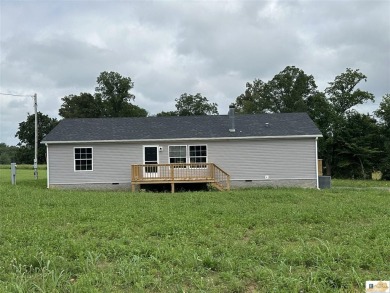 Lake Home For Sale in Columbia, Kentucky