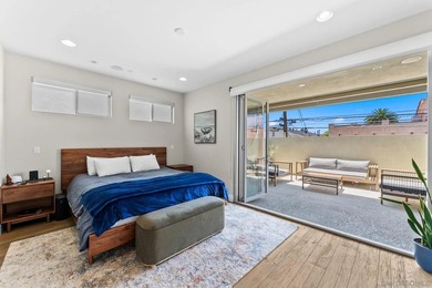 Exceptional luxury beach home offering sweeping views of Mission - photo 15