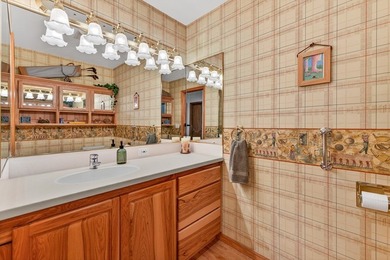 Quality-Built Mountain Retreat on Meadow Creek Golf Course - photo 16