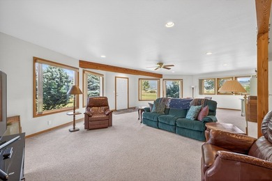 Quality-Built Mountain Retreat on Meadow Creek Golf Course - photo 29