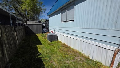 Welcome home! 4 bedroom 2 bath home in most desired mobile home - photo 5