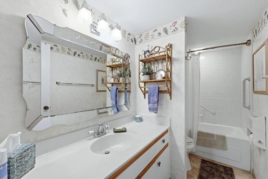 Under contract-accepting backup offers. NEW PRICE ADJUSTMENT!!! - photo 8