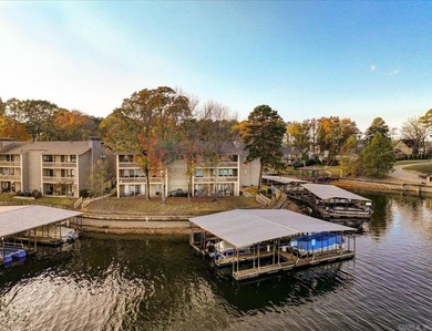 Lake Hamilton Home For Sale in Hot Springs Arkansas