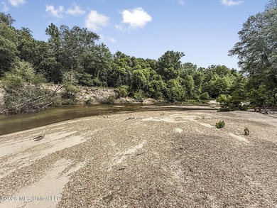 Discover your own private retreat on 23 breathtaking wooded - photo 4