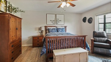 Tucked into one of Mineola's most convenient locations, this - photo 24