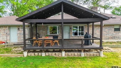 Tucked into one of Mineola's most convenient locations, this - photo 30