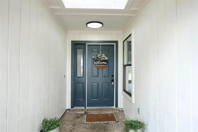 Lake Arlington Home For Sale in Arlington Texas