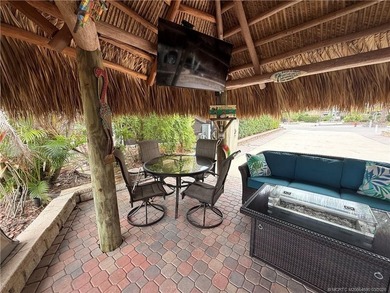 Gorgeous RV lot located in a gated, luxury Class A-only - photo 12