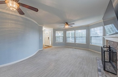 Welcome to a beautiful, private hilltop home in Prunedale. The - photo 14