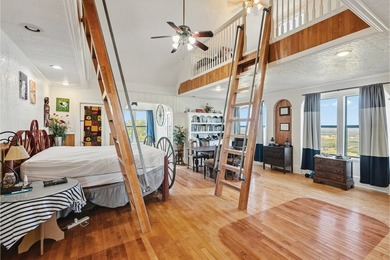 The Aces Ranch is a stunning ~190-acre turnkey Texas ranch with - photo 25