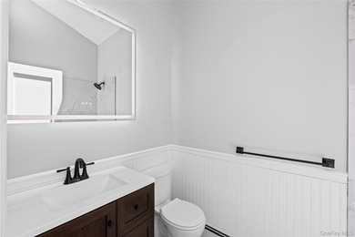PRICE IMPROVED! Welcome to this exceptional 4-bedroom, 3-bath - photo 28